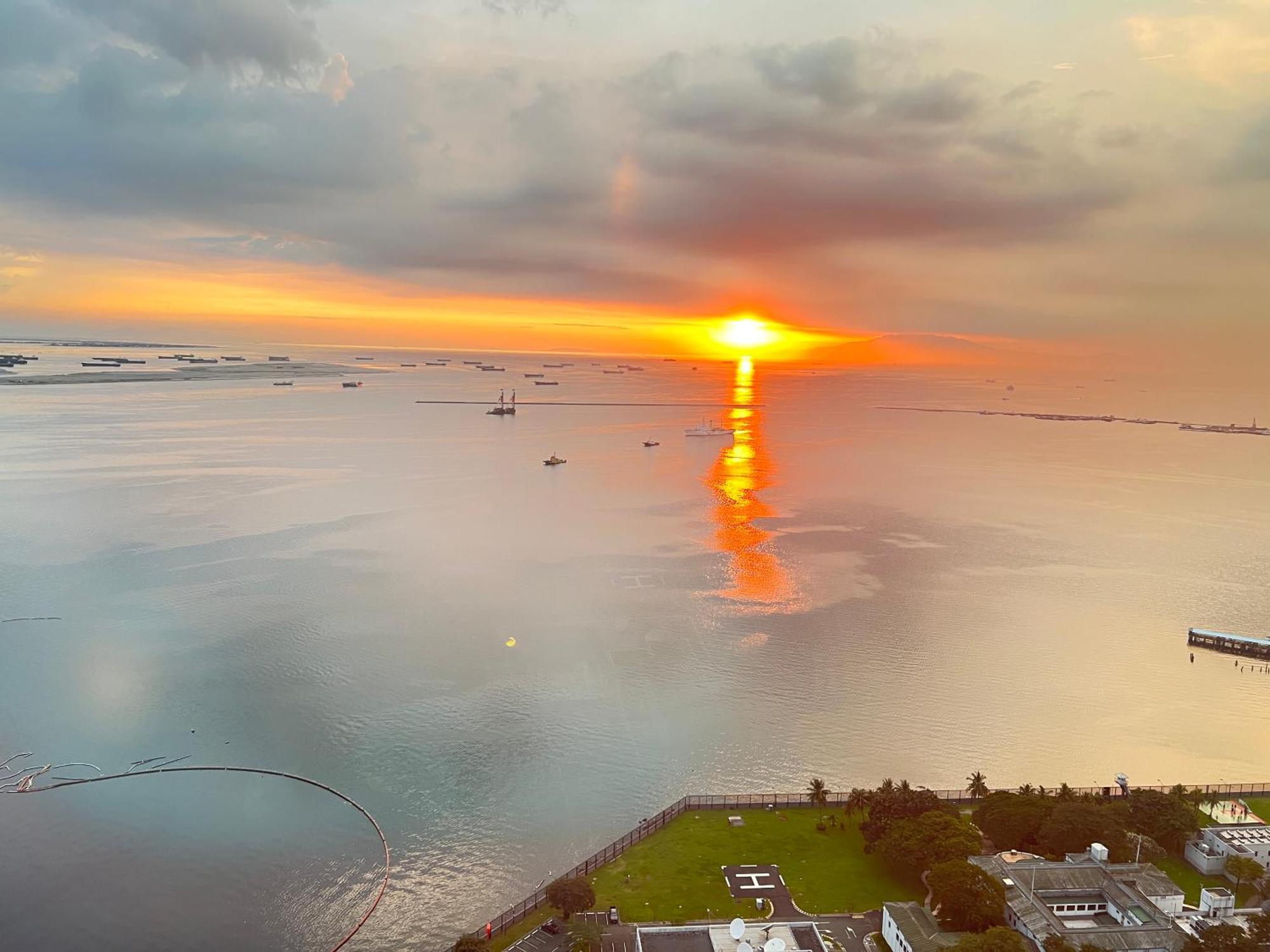 マニラ市 Dreamy Sunset Bayアパートホテル エクステリア 写真